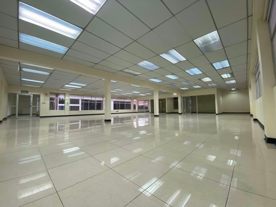 Space 3-1 · Full top floor